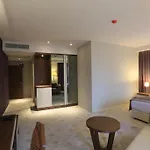 Hotel Hassuites *