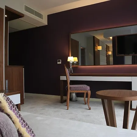 Hassuites