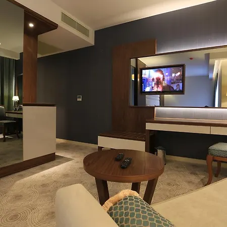 Hassuites *